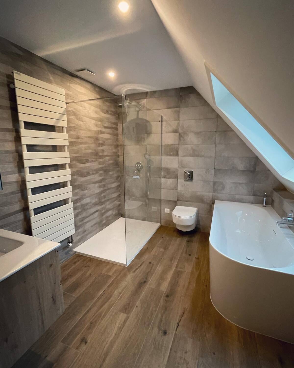 Quels sont les dangers d’une installation &eacute;lectrique d&eacute;fectueuse dans une salle de bain ? Illzach